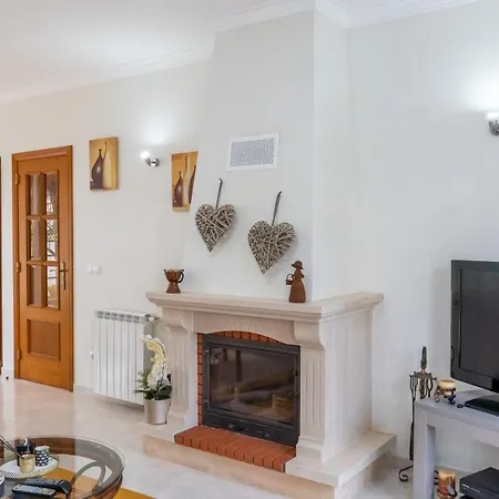 Holiday home Santa - 3 Bedrooms & Bbq