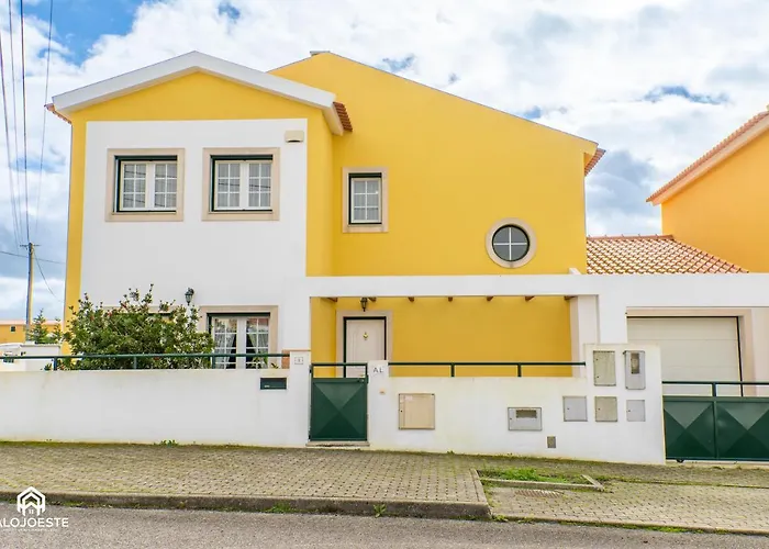 בית נופש Santa - 3 Bedrooms & Bbq